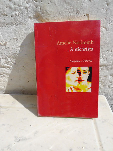 Amélie-Nothomb-Antichrista 